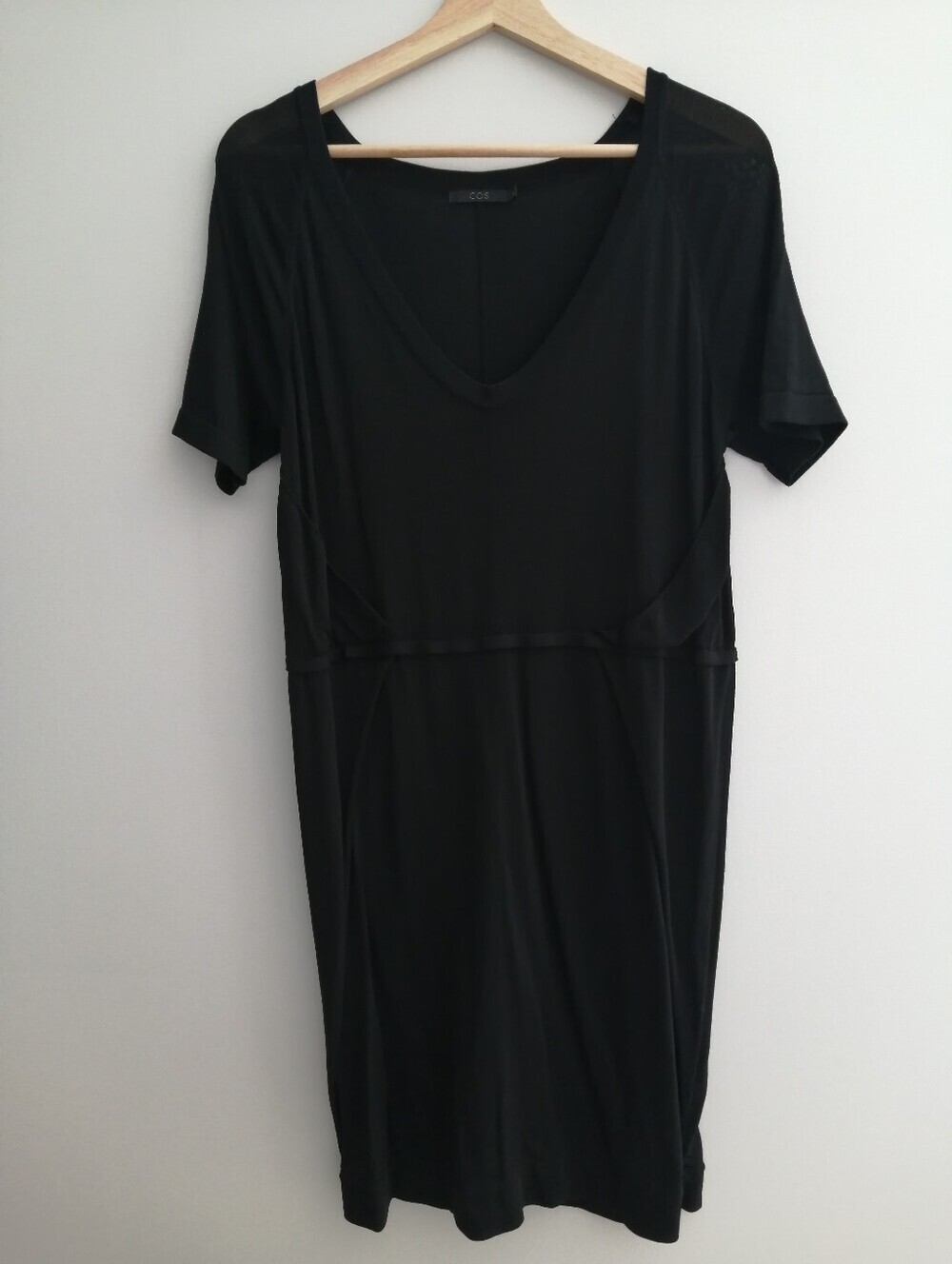 COS Black V-neck Short Sleeve Dress Small Gathered Waist Lightweight Viscose